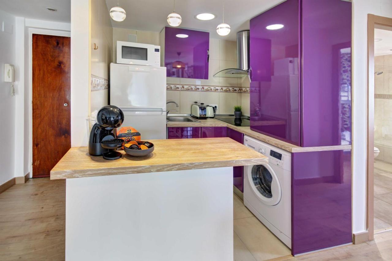 Apartament Pau Casals, 2 Min Walk From The Sea & Sea View Lloret de Mar Zewnętrze zdjęcie