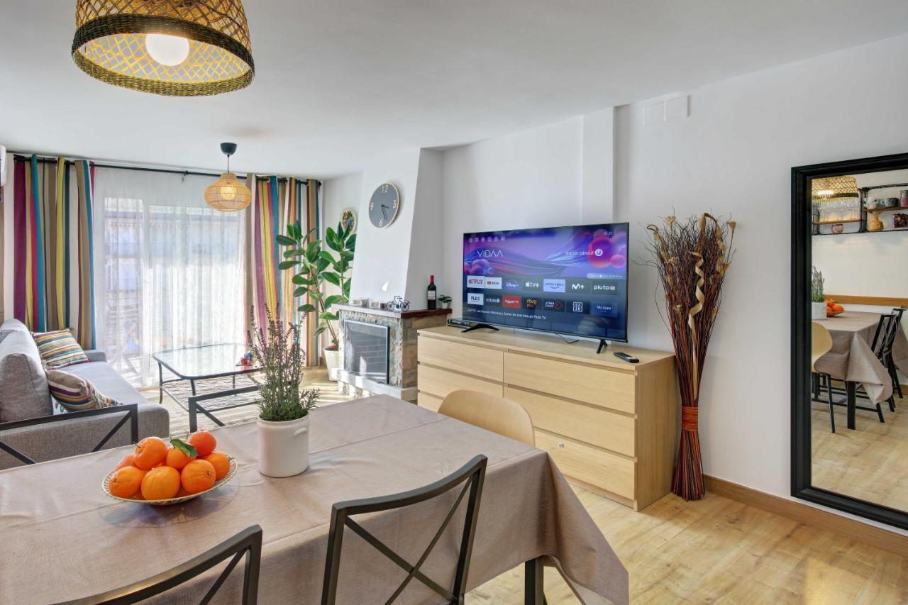 Apartament Pau Casals, 2 Min Walk From The Sea & Sea View Lloret de Mar Zewnętrze zdjęcie