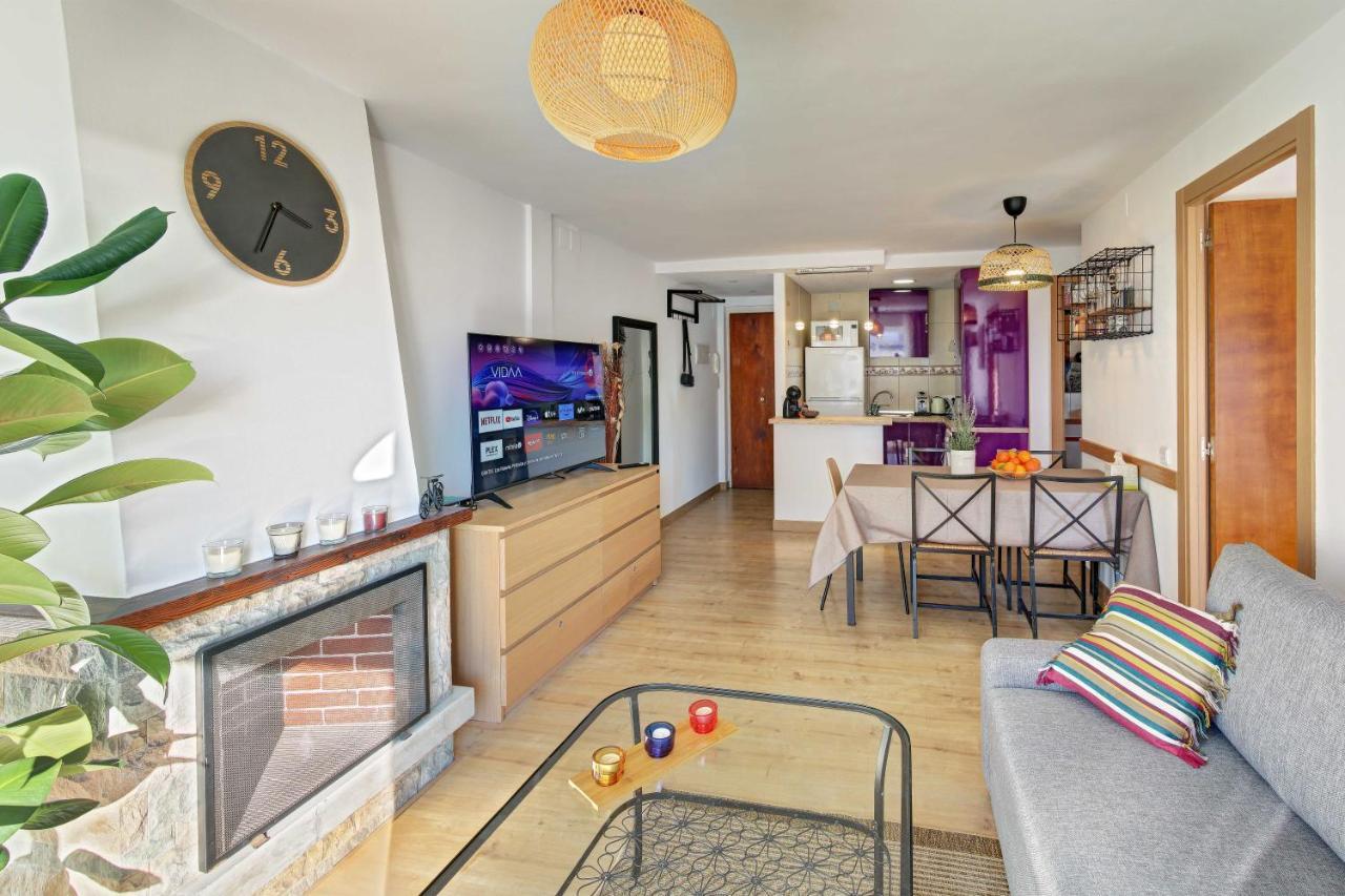 Apartament Pau Casals, 2 Min Walk From The Sea & Sea View Lloret de Mar Zewnętrze zdjęcie